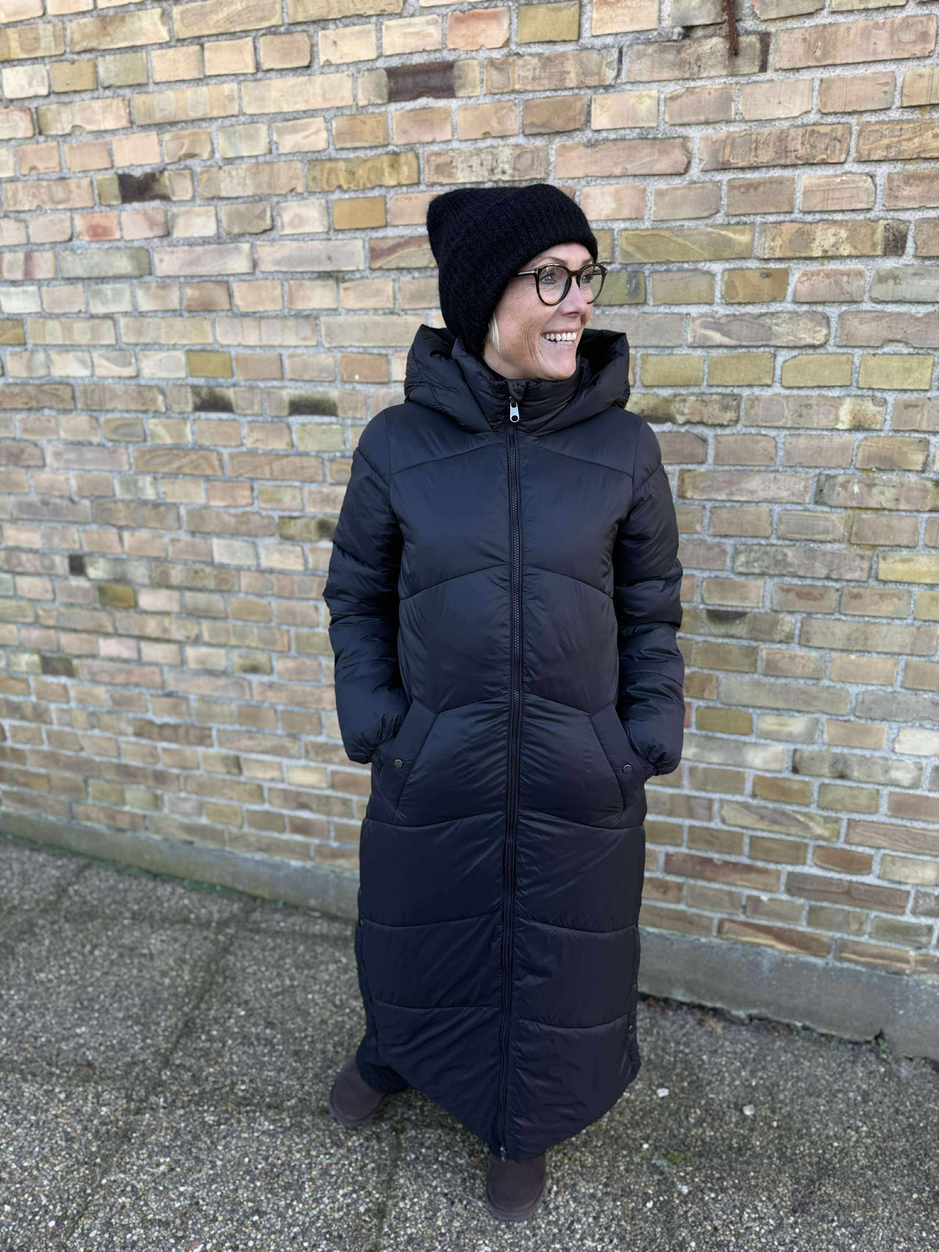 VMUPPSALA Coat - Black